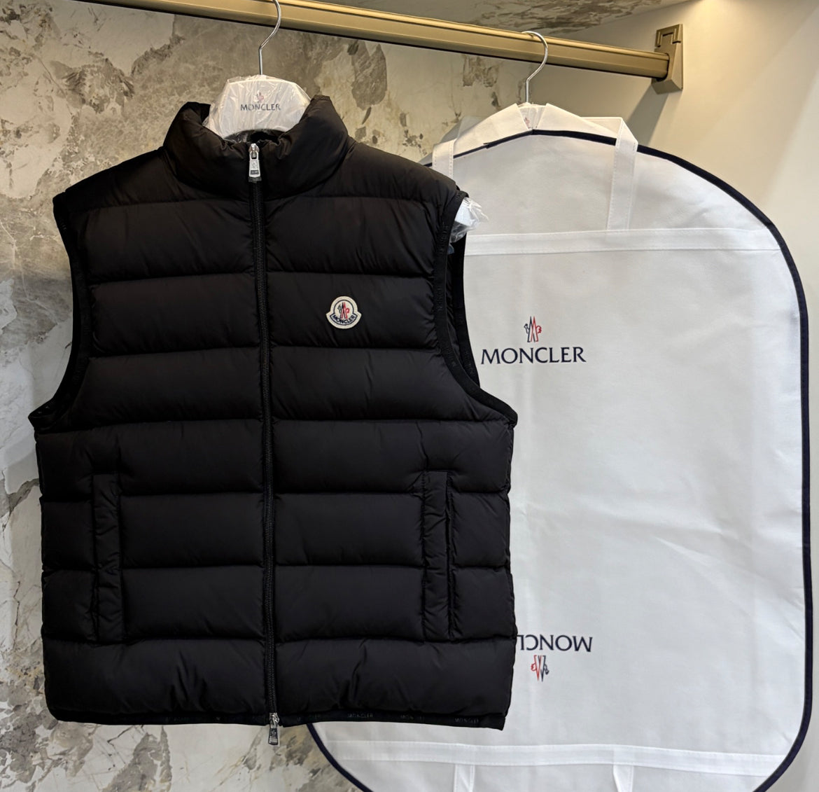 Moncler väst