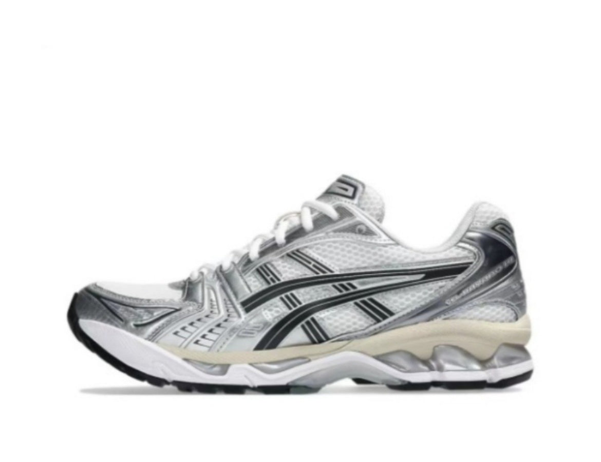 Asics skor