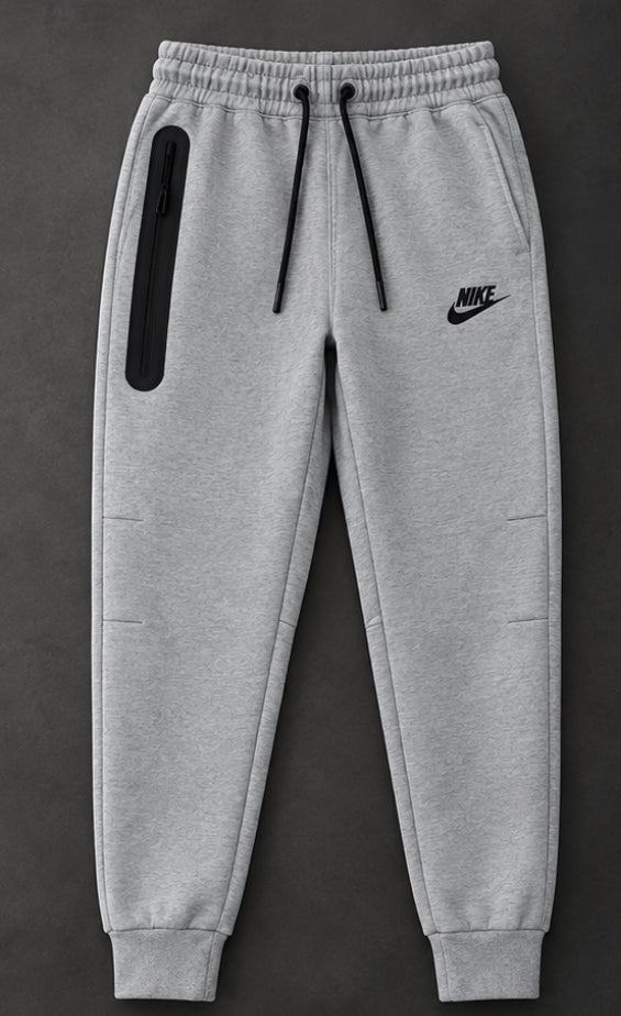 Nike tech mjukisbyxa