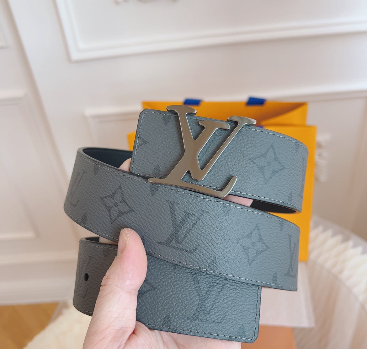 Louis Vuitton bälte