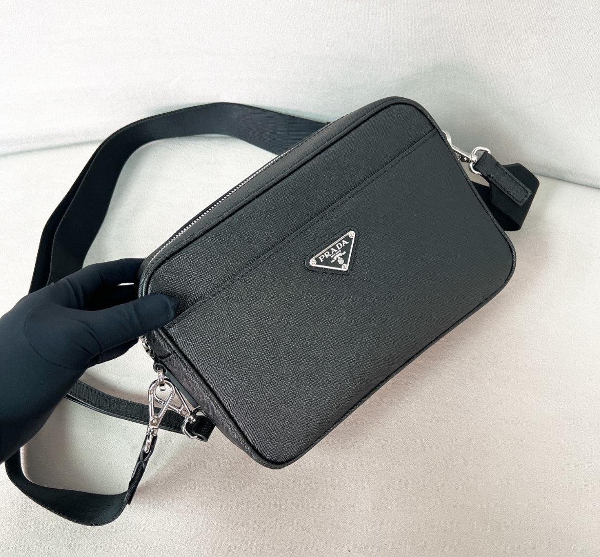 Prada väska