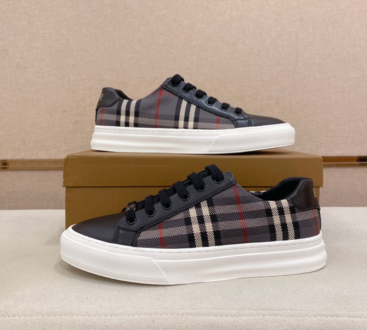 Burberry skor