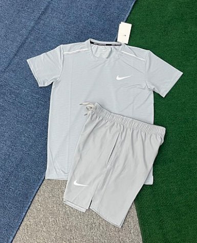 Nike set grå