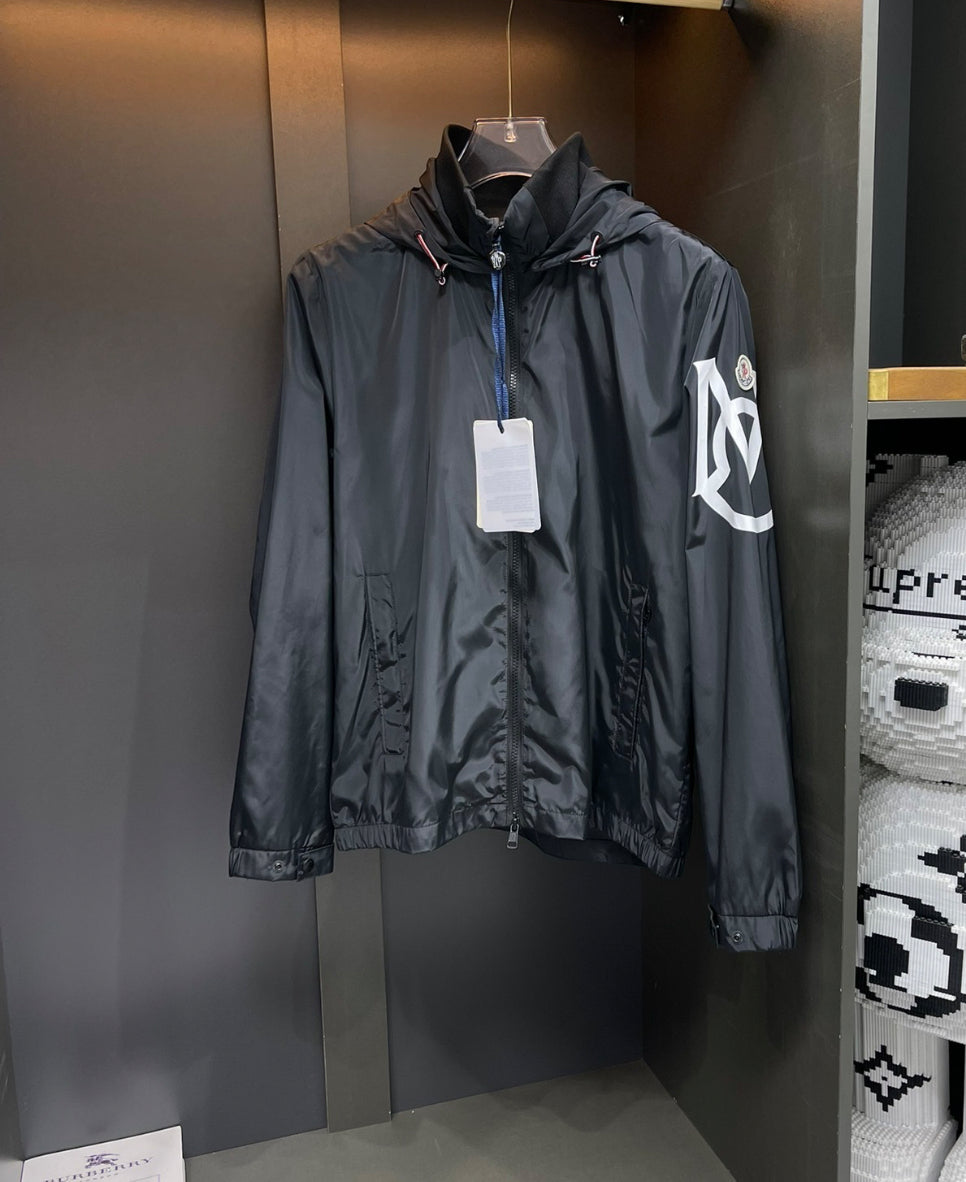 Moncler windbreaker jacka svart