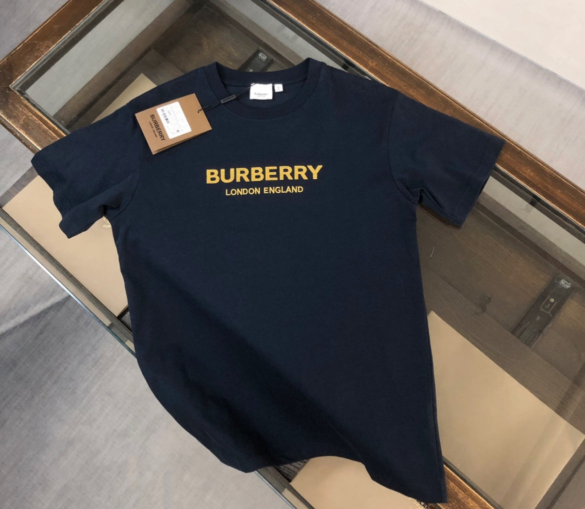 Burberry tshirt