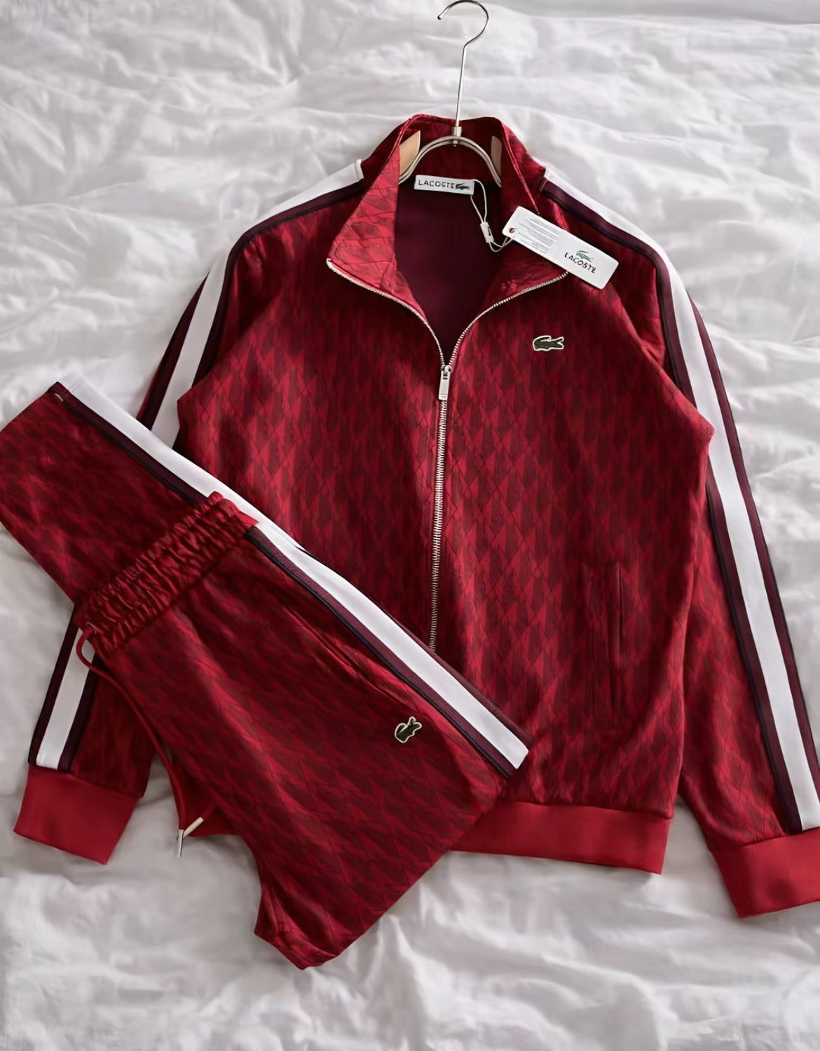 Lacoste set rött