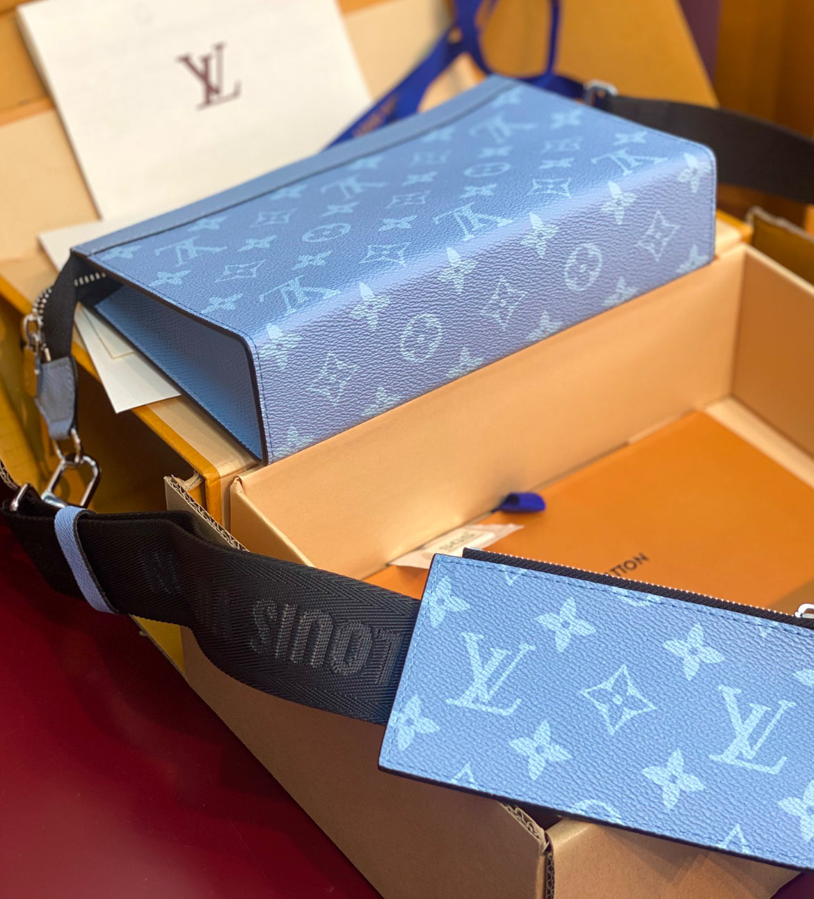 Louis Vuitton väska