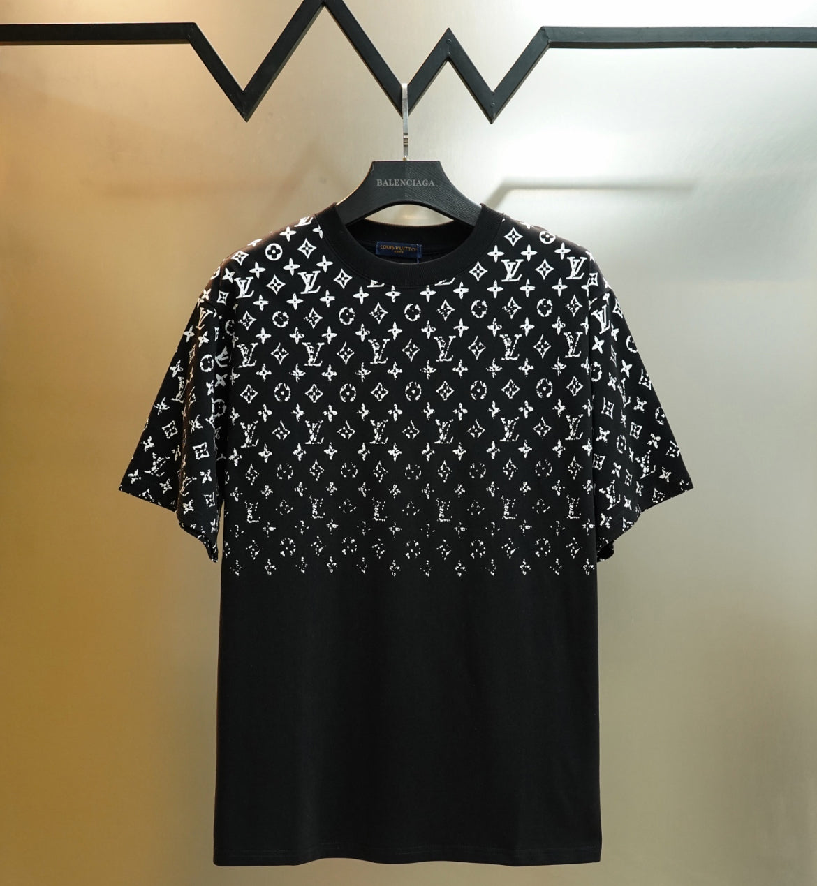 Lv Tshirt