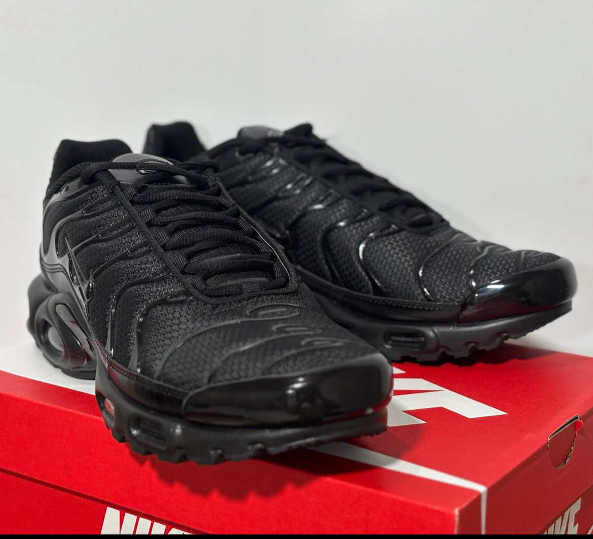 Nike tn hel svarta
