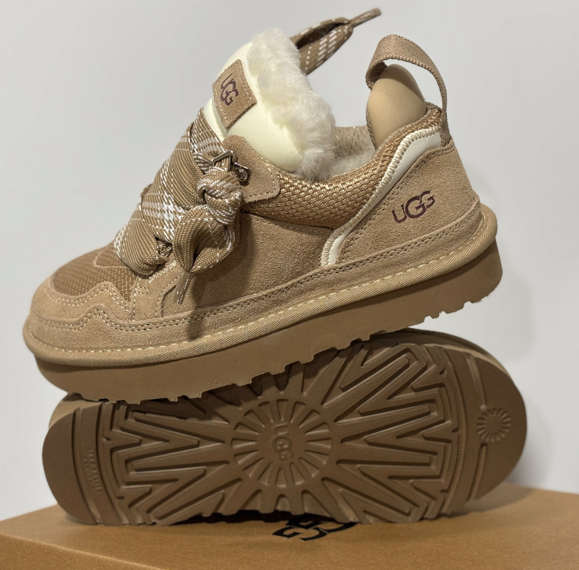 UGG lowmel shoes