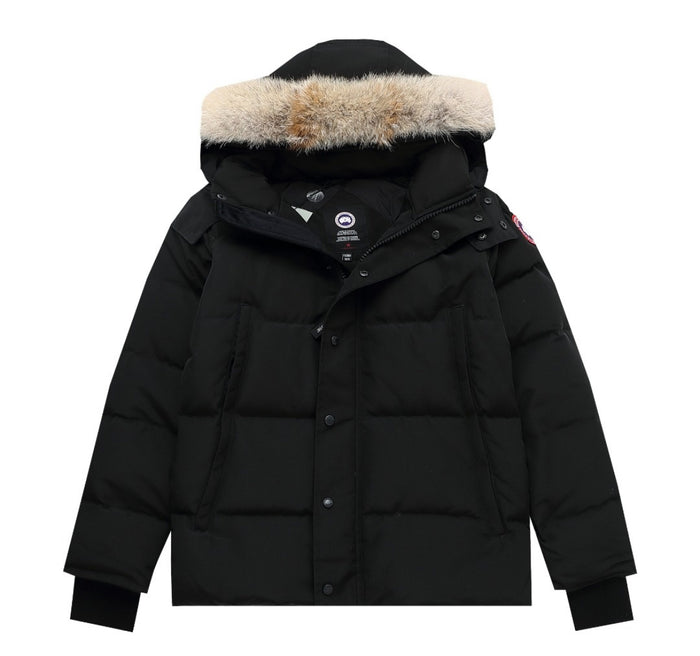 Canada goose jacka svart/ röd logga