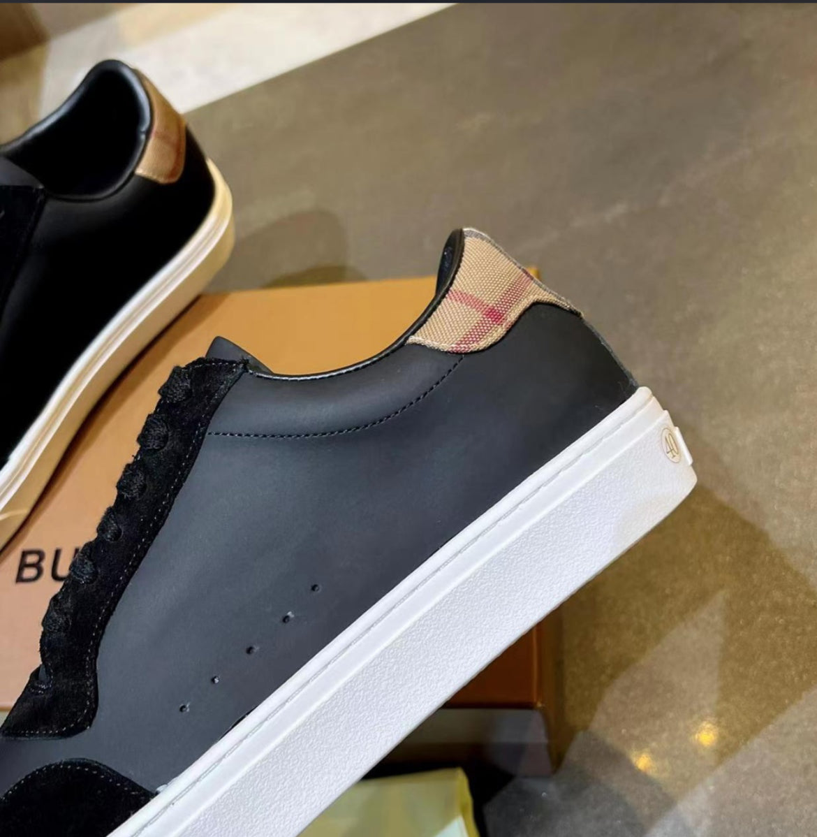 Burberry skor