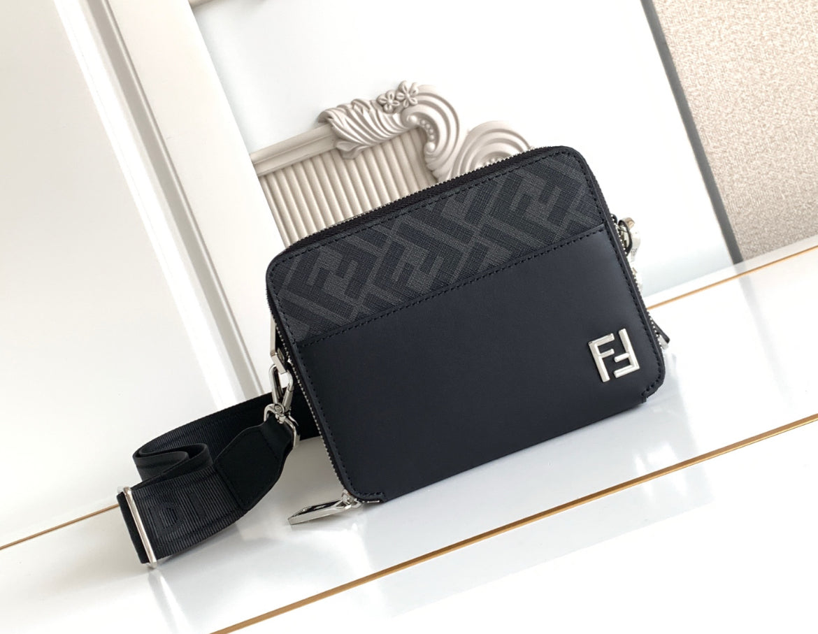 Fendi väska