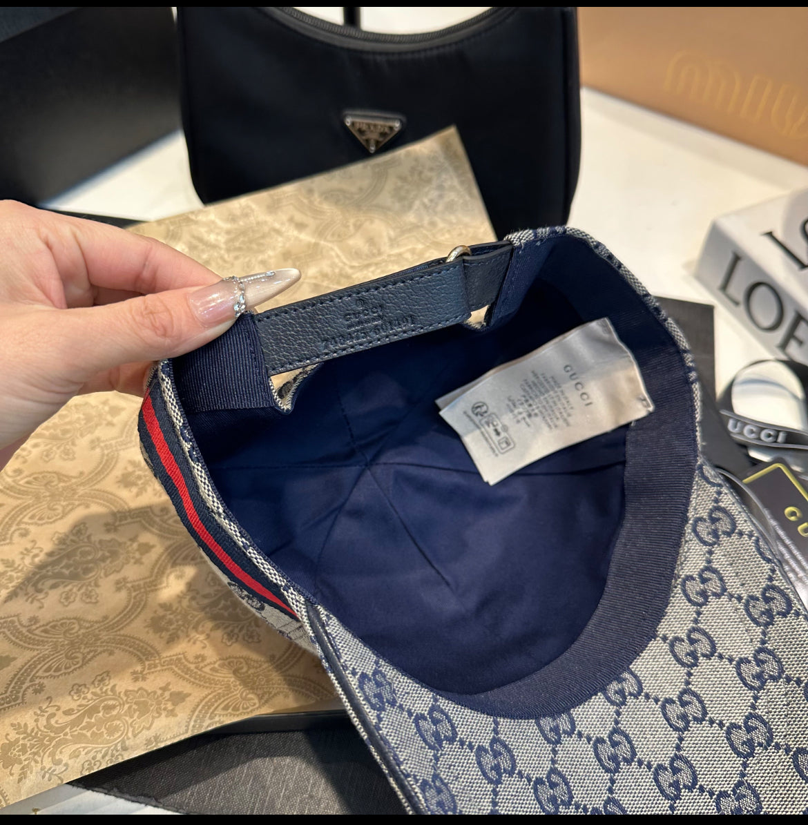 Gucci navy blue keps