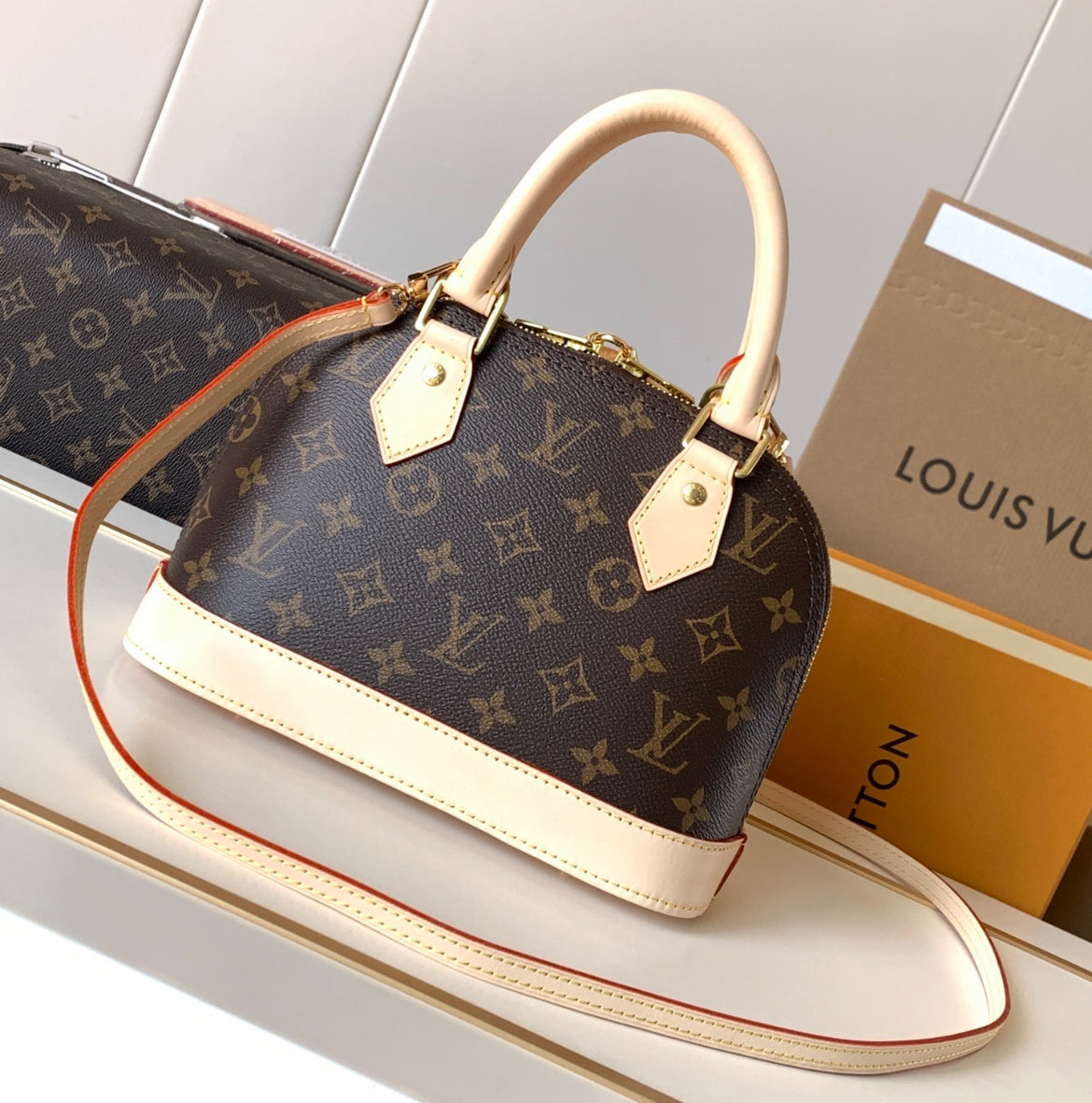 Louis Vuitton väska