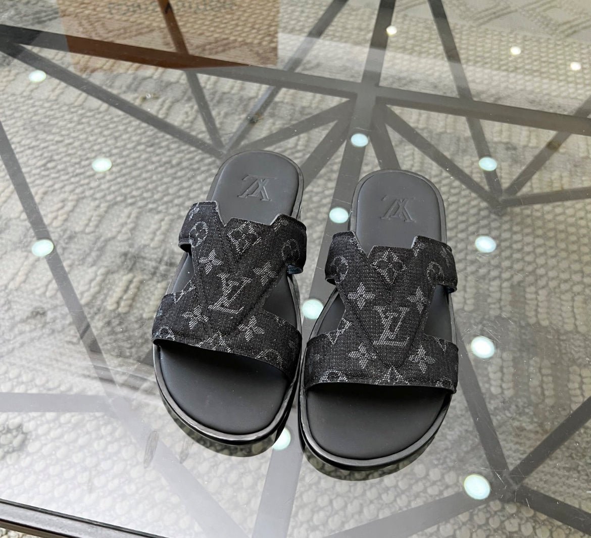 Louis Vuitton sandaler