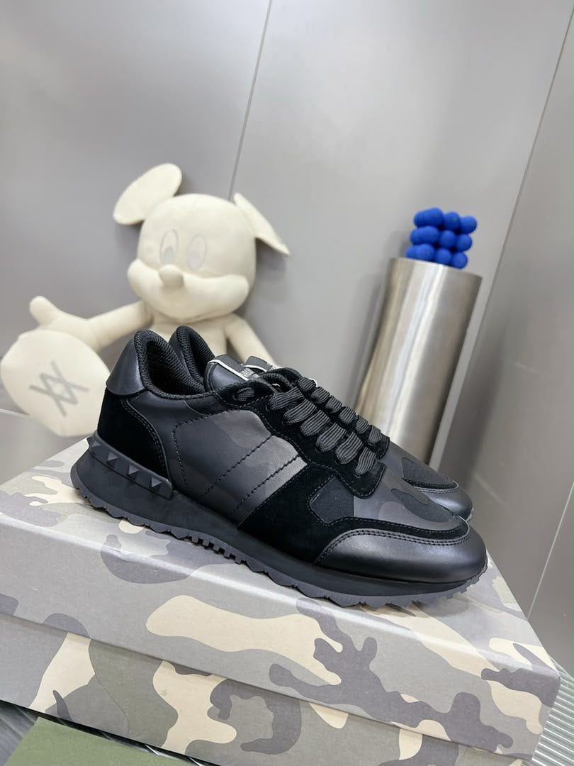 Valentino rockrunners